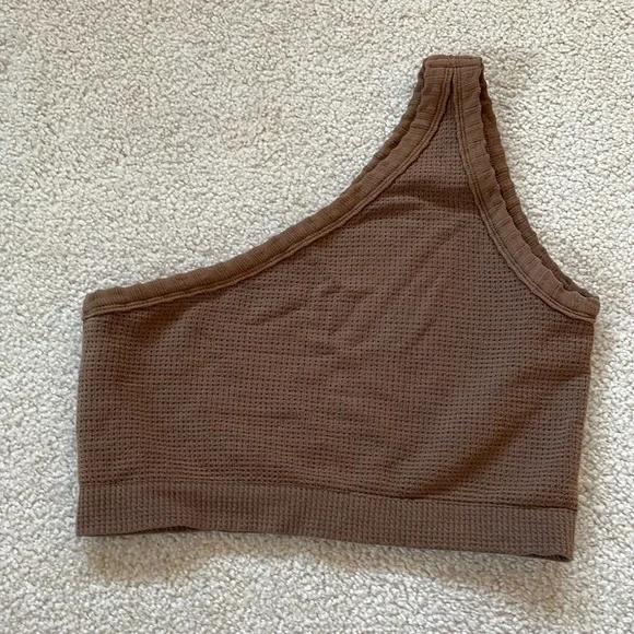 Urban Outfitters One Shoulder Sports Bra - Picture 5 of 6